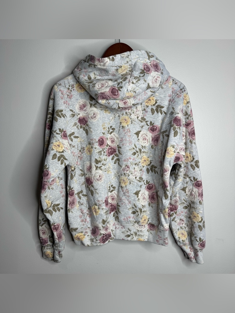 Abercrombie & Fitch Light Blue Floral Hoodie & Jogger Set - Picture 7 of 12